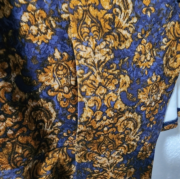 Blazer with front pockets and shoulder pads - Picture 5 of 7